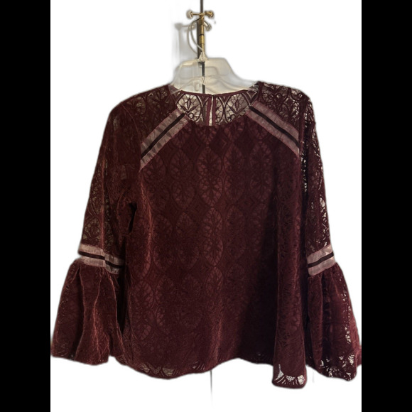 Laundry By Shelli Segal Tops - Laundry By Shelli Segal Maroon Lace Top Medium. Lined. goth